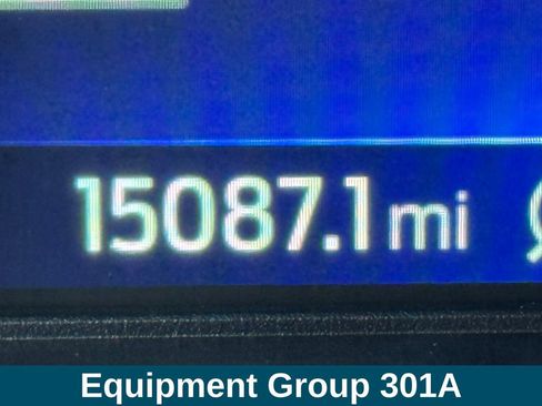 Used 2024 Ford Explorer Limited w/ Equipment Group 301A AWD/4WD image 6