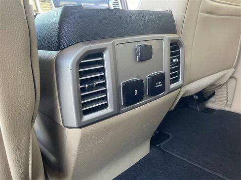 Used 2017 Ford F350 Lariat w/ Lariat Ultimate Package image 19