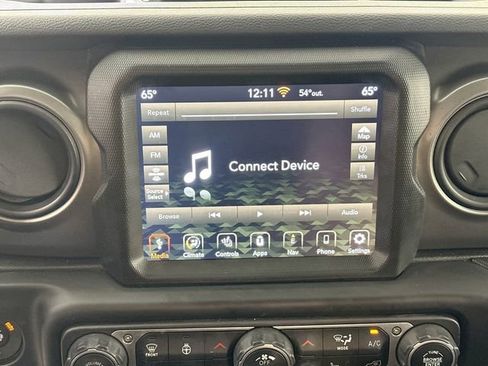 Used 2023 Jeep Wrangler Unlimited w/ Cold Weather Group AWD/4WD image 12