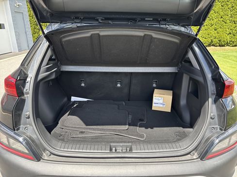 Used 2023 Hyundai Kona SEL AWD/4WD image 5
