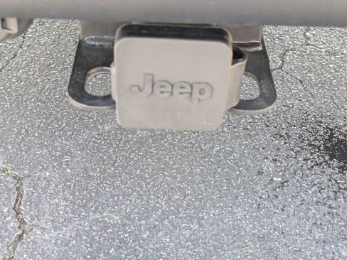 Certified 2021 Jeep Wrangler Unlimited Sport image 26