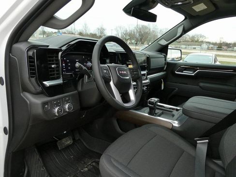 New 2026 GMC Sierra 1500 Elevation image 18