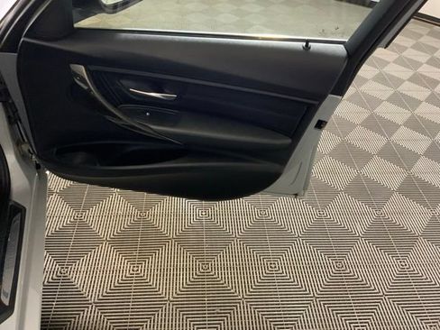 Used 2015 BMW 328i xDrive Wagon AWD/4WD image 31