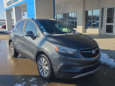 Used 2018 Buick Encore Preferred image 2