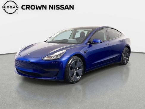 Used 2021 Tesla Model 3 Standard Range Plus RWD image 1