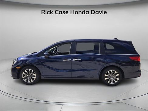 Certified 2023 Honda Odyssey EX-L image 4