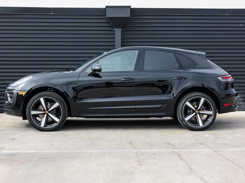 New 2026 Porsche Macan S image 2