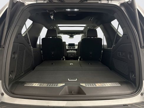 Used 2023 Chevrolet Tahoe High Country AWD/4WD image 21