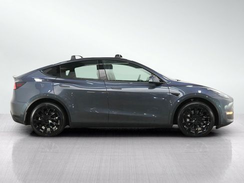 Used 2023 Tesla Model Y Long Range AWD/4WD image 6