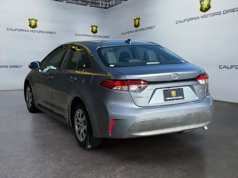 Used 2023 Toyota Corolla LE image 3