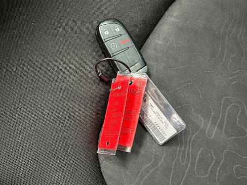 Used 2023 Jeep Renegade Trailhawk image 12