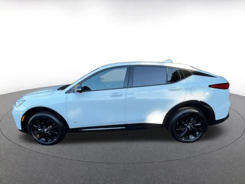 Used 2025 Buick Envista Sport Touring image 9