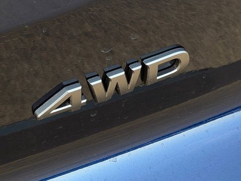 New 2026 Nissan Pathfinder SV image 7