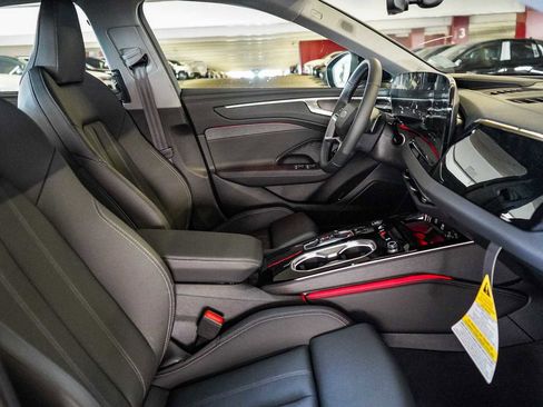 New 2026 Audi A6 Premium Plus AWD/4WD image 17