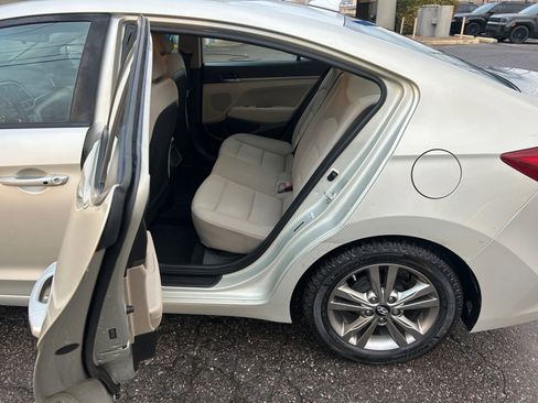 Used 2017 Hyundai Elantra SE w/ SE A/T Tech Package 03 image 20