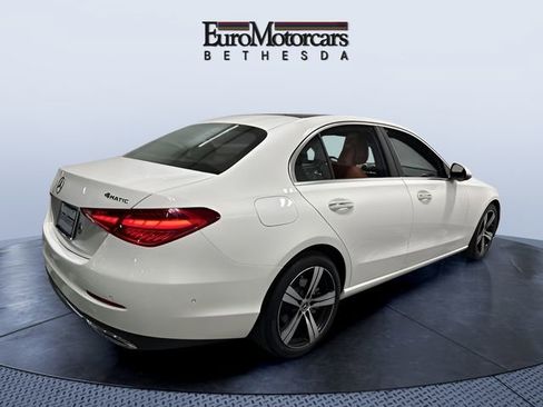 Used 2025 Mercedes-Benz C 300 4MATIC Sedan image 5