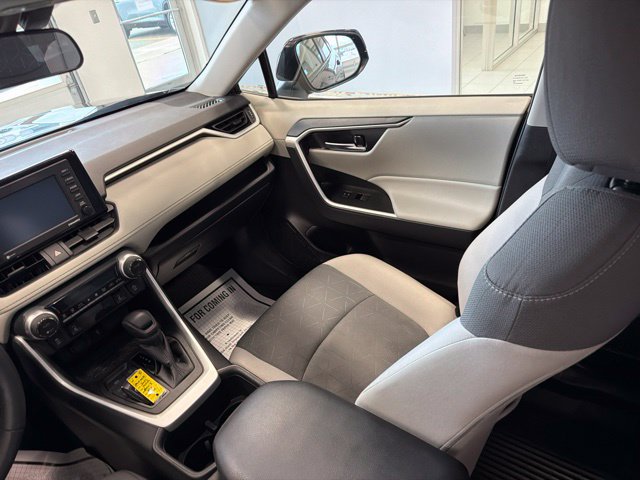 Used 2022 Toyota RAV4 XLE w/ Convenience Package AWD/4WD image 28