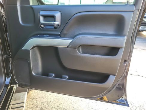 Used 2018 Chevrolet Silverado 1500 LT image 18