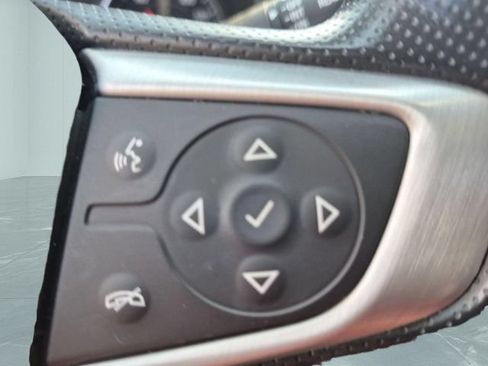 Used 2023 GMC Terrain SLE w/ Driver Convenience Package FWD image 20