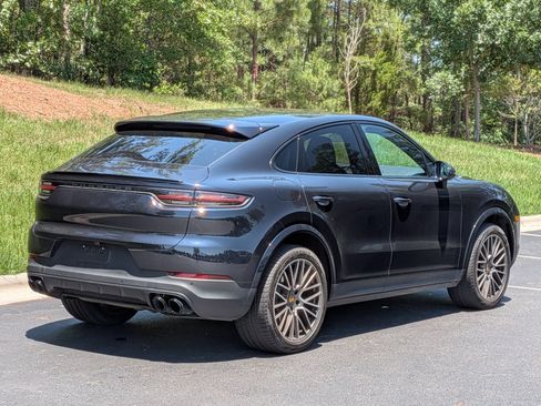 Used 2023 Porsche Cayenne Platinum Edition AWD/4WD image 25
