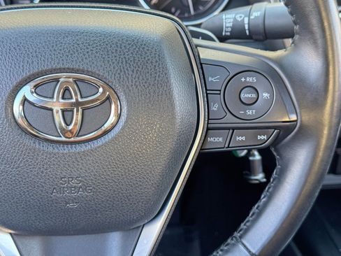 Used 2020 Toyota Camry SE FWD image 20