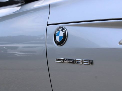 Used 2011 BMW Z4 sDrive35i RWD image 12