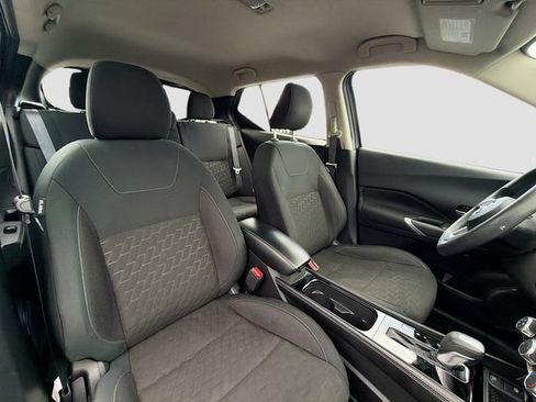 Used 2023 Nissan Kicks SV w/ Interior Electronics Package FWD image 26