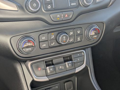 Used 2023 GMC Terrain AT4 image 24