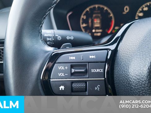 Used 2025 Honda Civic Sport image 28