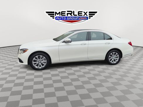 Used 2017 Mercedes-Benz E 300 4MATIC image 5