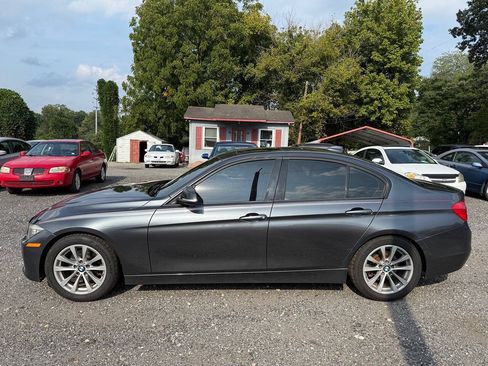 Used 2012 BMW 328i Sedan RWD image 2