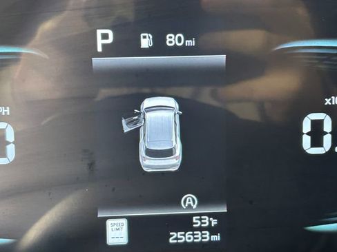 Used 2023 Kia Sportage EX image 19