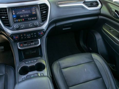 Used 2020 GMC Acadia SLT image 15