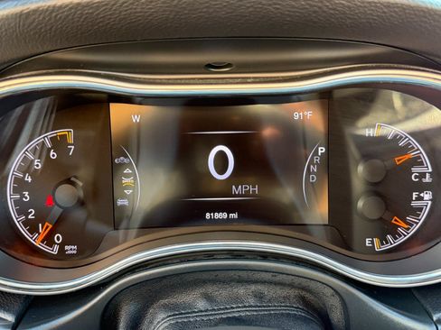 Used 2019 Jeep Grand Cherokee Limited AWD/4WD image 21