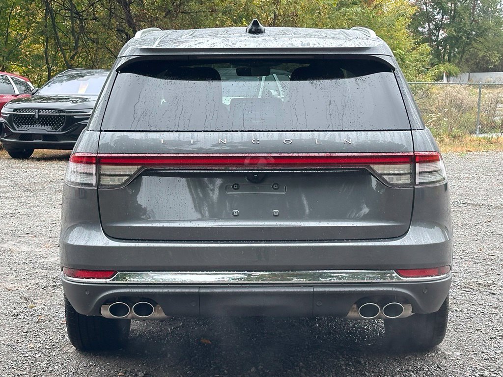 New 2027 Lincoln Aviator Reserve AWD/4WD image 4