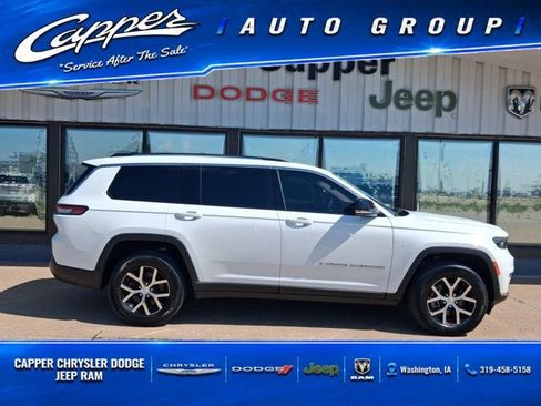 Used 2020 Jeep Grand Cherokee Altitude AWD/4WD image 1