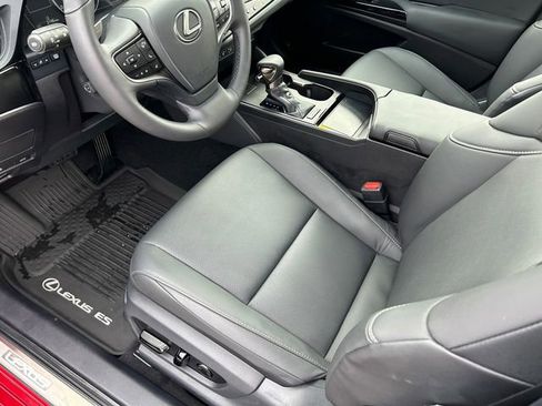 Used 2024 Lexus ES 350 w/ Premium Package image 11