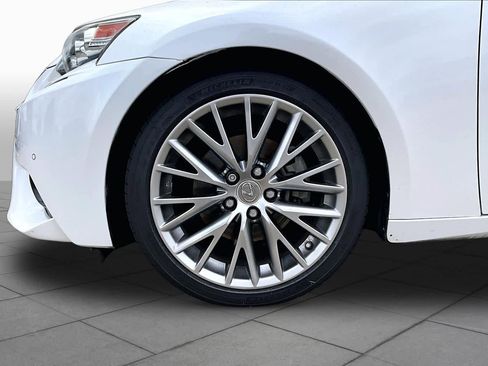 Used 2014 Lexus IS 250 w/ Navigation Package RWD image 9