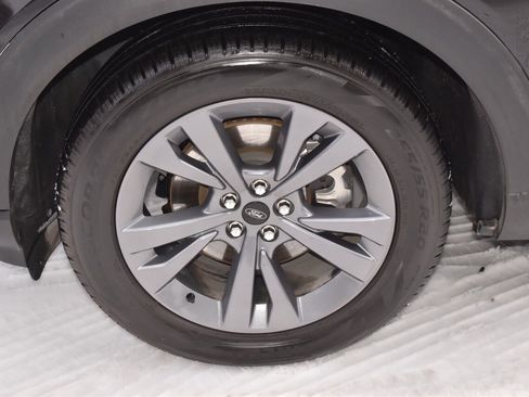 Certified 2023 Ford Explorer XLT w/ Equipment Group 202A image 37