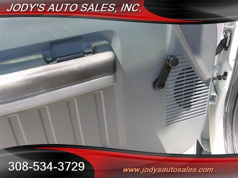 Used 2013 Ford F250 XL image 3