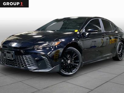 Used 2025 Toyota Camry SE w/ Convenience Package