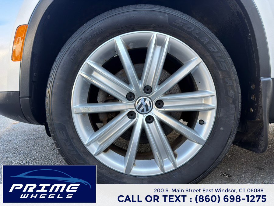 Used 2016 Volkswagen Tiguan SE AWD/4WD image 23