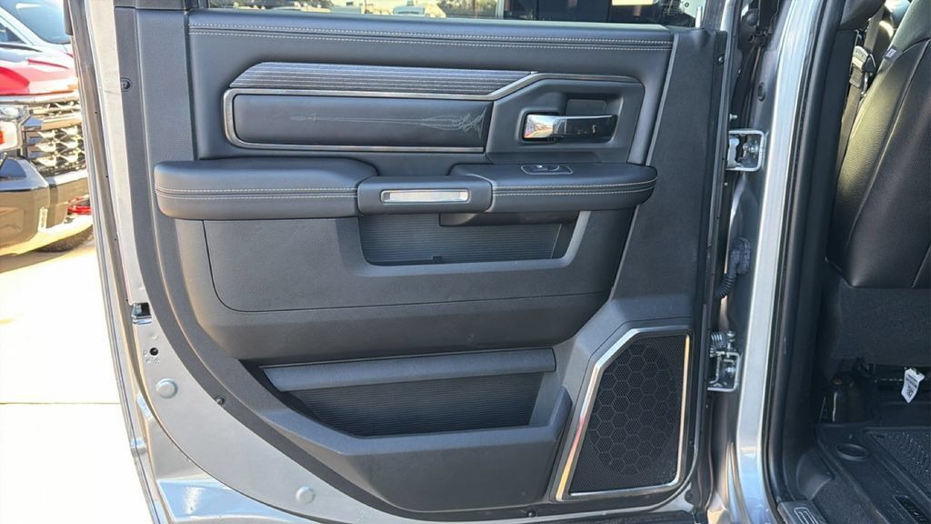 Used 2022 RAM 2500 Limited w/ Night Edition AWD/4WD image 25