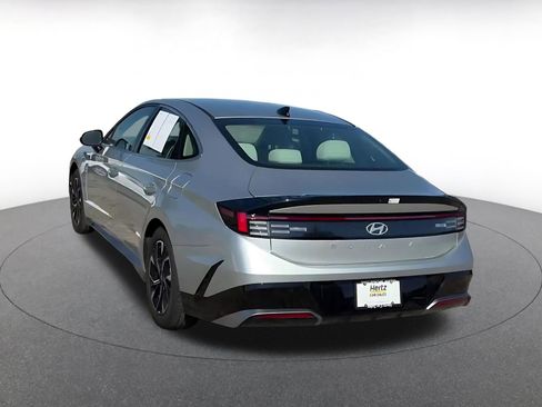 Used 2025 Hyundai Sonata SEL FWD image 9