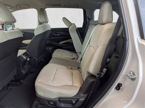 Used 2025 Subaru Ascent Premium AWD/4WD image 9
