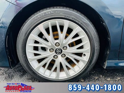 Used 2020 Toyota Camry XLE w/ Navigation Package image 6