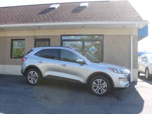 Used 2021 Ford Escape SEL image 3