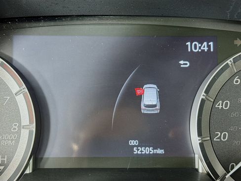 Certified 2024 Toyota Highlander LE AWD/4WD image 12