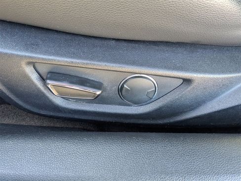 Used 2018 Ford Mustang GT Premium image 18