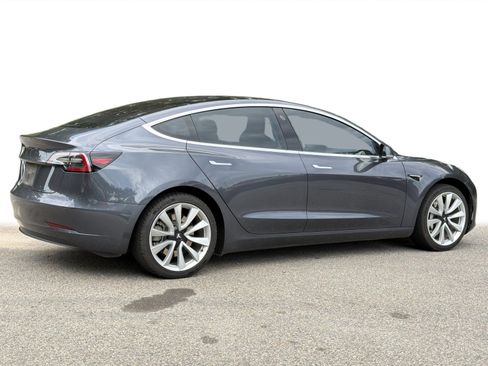Used 2018 Tesla Model 3 Mid Range RWD image 21
